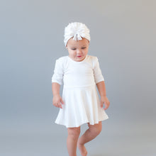 Load image into Gallery viewer, Pearl Bow Turban