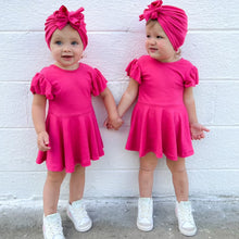 Load image into Gallery viewer, Hot Pink Bow